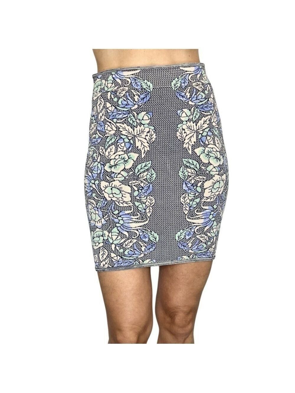 BCBGMaxAzria blush sage periwinkle black floral knit bodycon pull on mini skirt